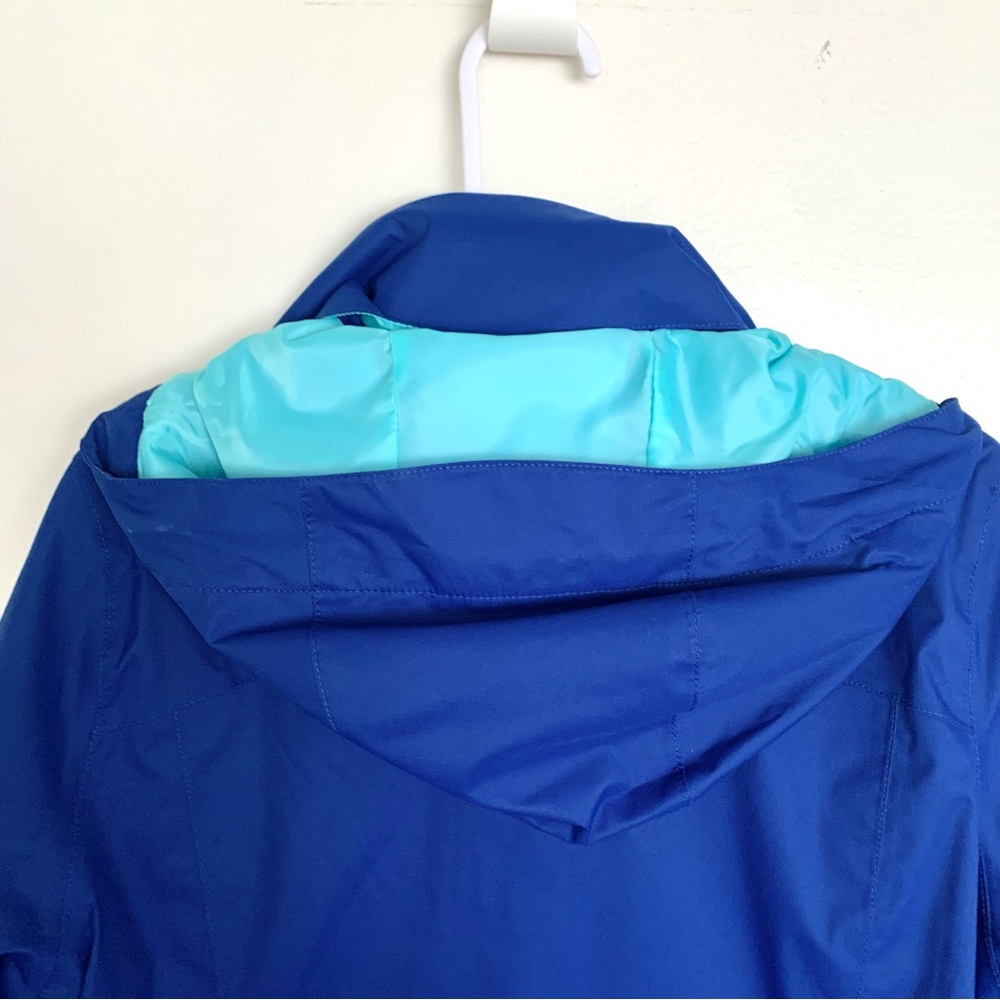 The North Face Women’s Jacket - Picture 8 of 16
